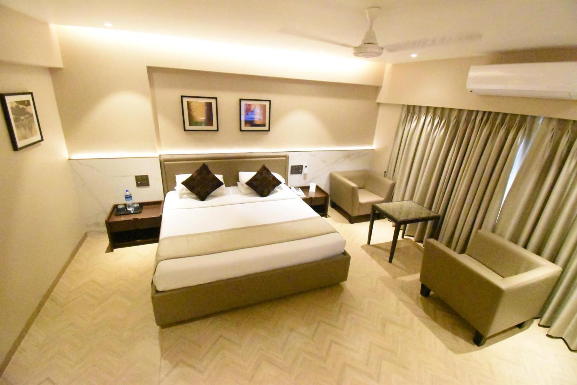 Kings International Juhu Hotel Mumbai Exterior photo