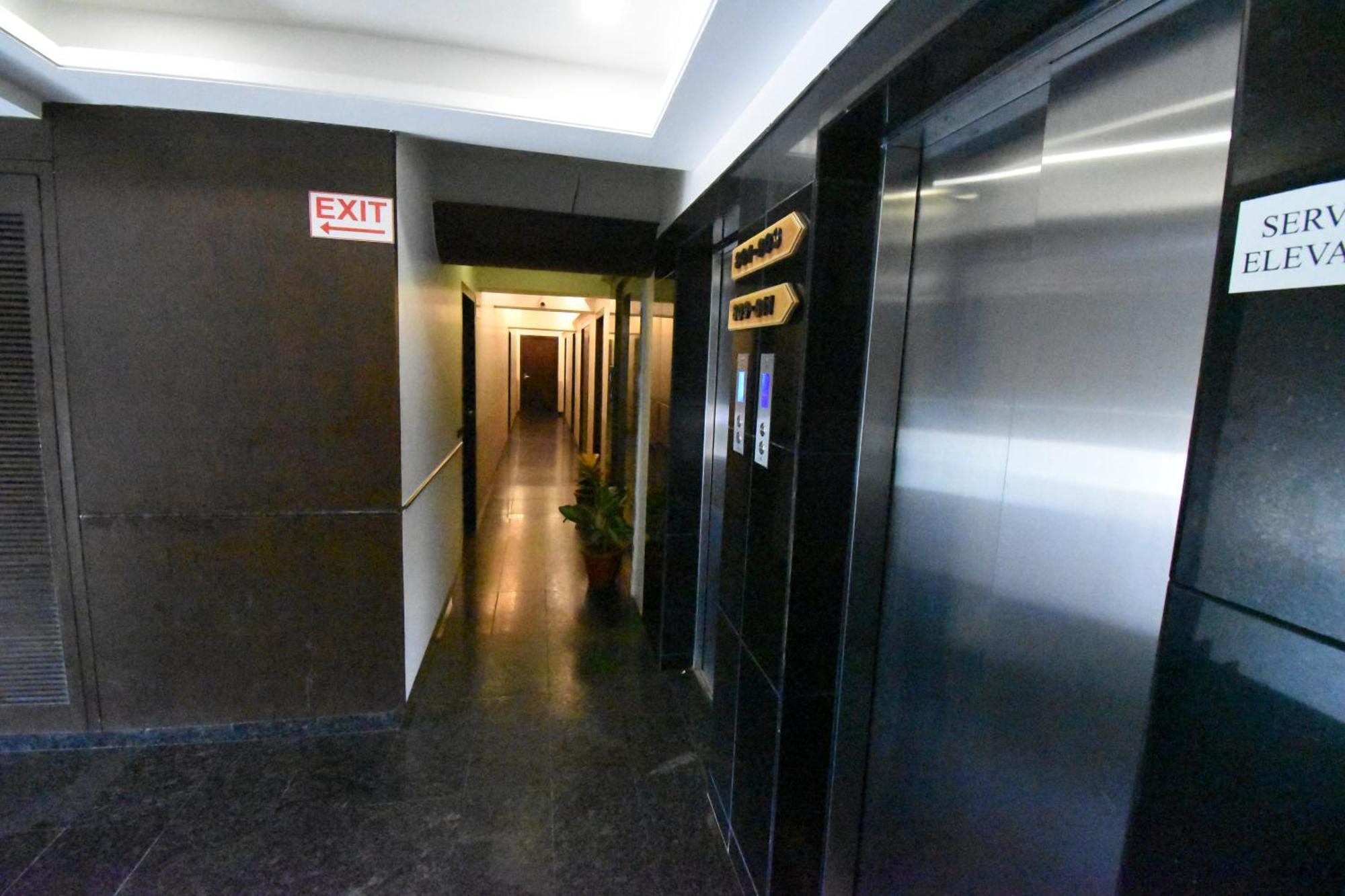 Kings International Juhu Hotel Mumbai Exterior photo